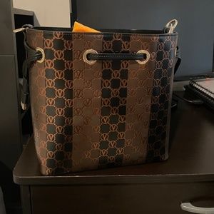 Valentino crossbody / shoulder handbag